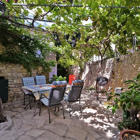 Appartamento Sanjin 2056